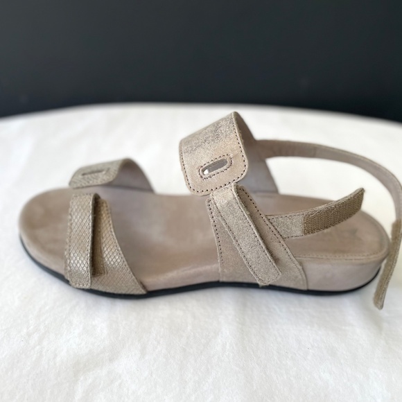 MEPHISTO Womens Sandals Jemila in Dark Taupe Leather Adjustable EXC Sz 9 US - Picture 9 of 13